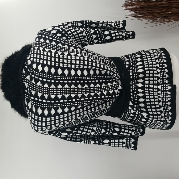 Chico's Convertible Cardigan Jacket with Removable Faux Fur Collar - Picture 5 of 10